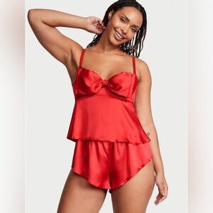 SOLD Victoria’s Secret Holiday Bow-Topped Satin Cami Set